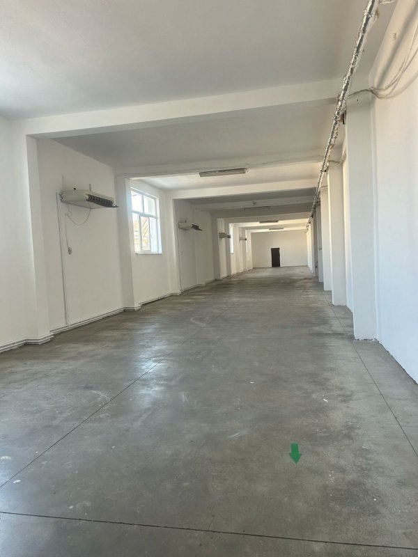 Spatiu comercial 340 mp