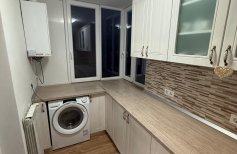 Apartament pe Strada Gh . Doja