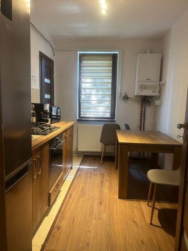Apartament 4 camere + garaj sub bloc