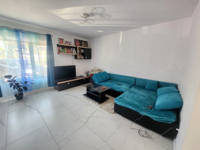 Casa moderna P+E  mobilata si utilata complet