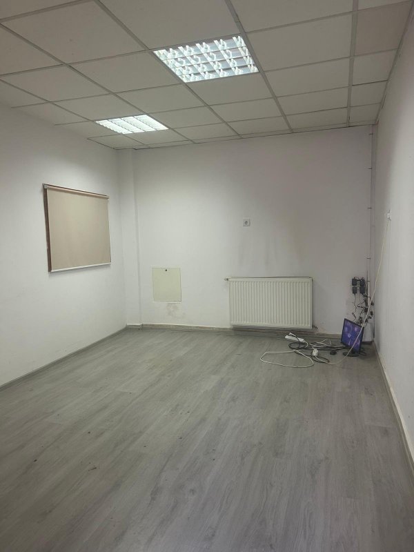 Chirie sau vanzare spatiu comercial