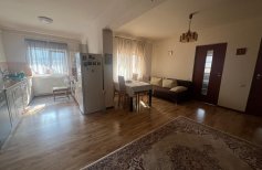 Apartament 3 camere, mobilat si utilat la mansarda