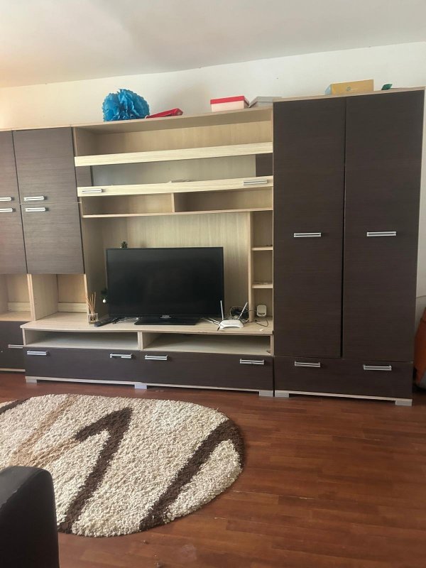 Garsoniera in bloc cu apartamente