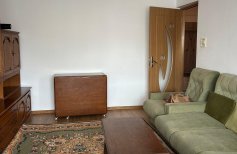 3  camere etaj 3  in Bradet