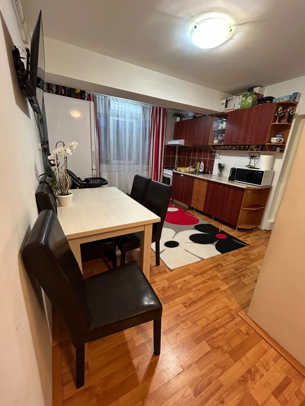 Apartament cu 2 camere