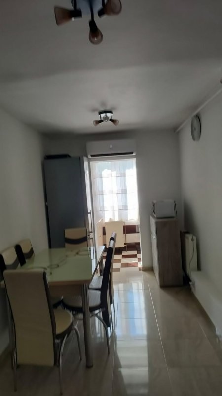 Vanzare 2 camere   etaj 2  Dumbrava  N