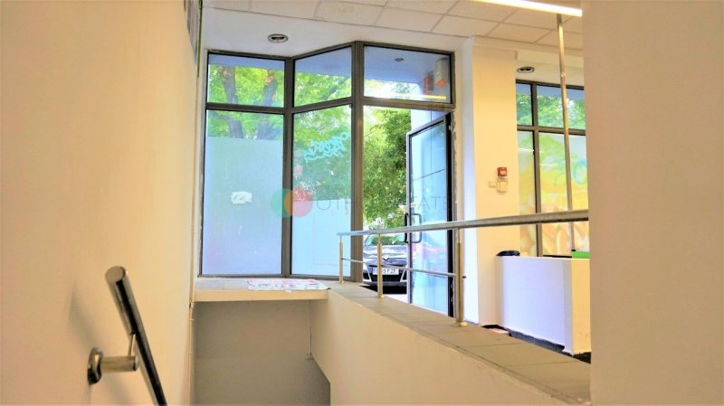 Vanzare spatiu comercial zona  centrala